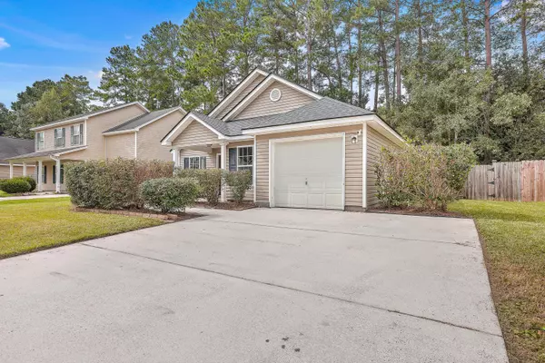 Summerville, SC 29483,105 Bainsbury Ln