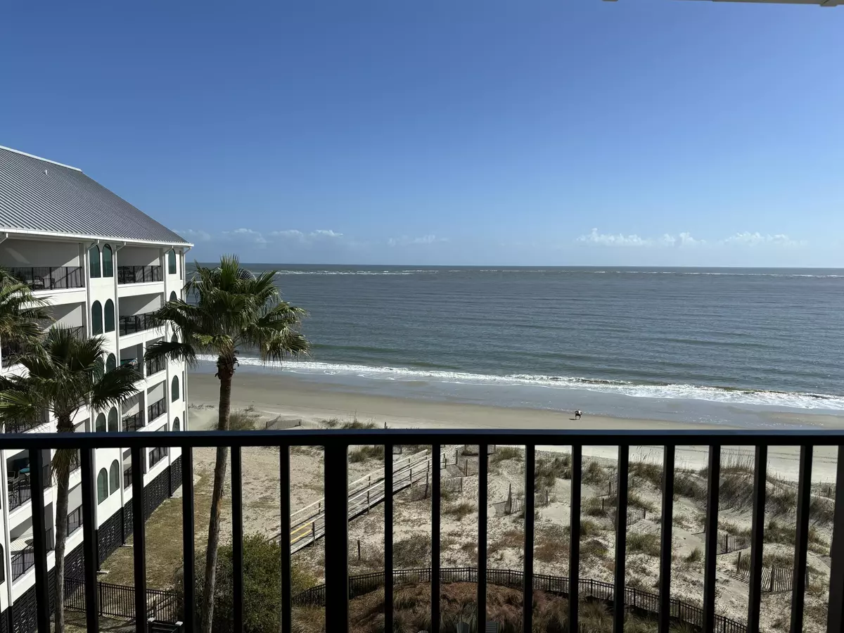 Isle Of Palms, SC 29451,517 Seascape (1 Share Of 13 )