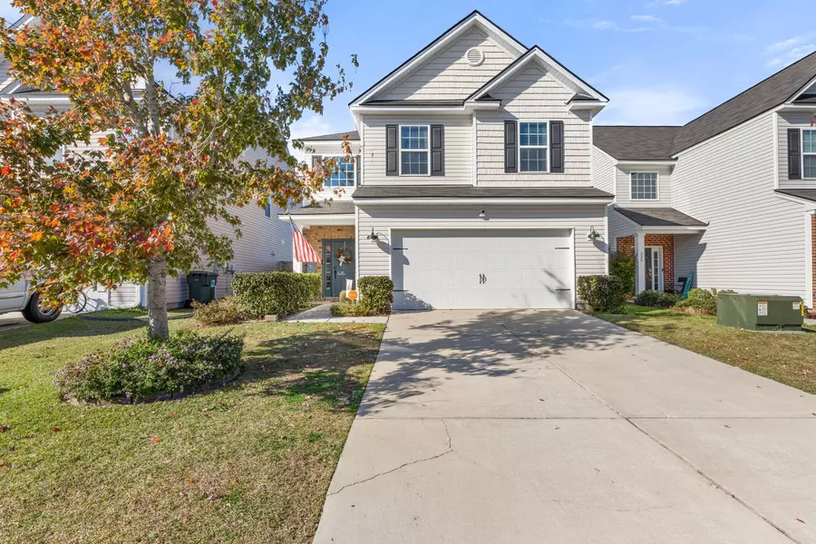 230 Swamp Creek Ln, Moncks Corner, SC 29461