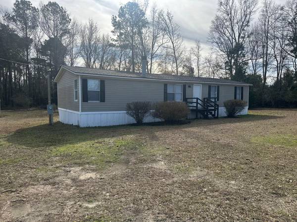 6862 Moses Dingle Rd, Manning, SC 29102