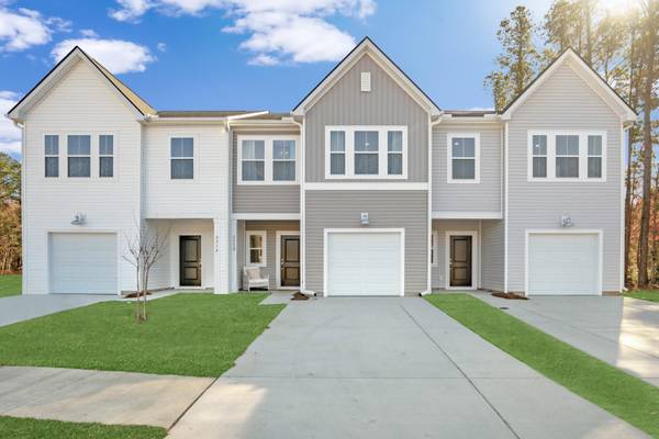 8781 Silver Perch Ln, North Charleston, SC 29420