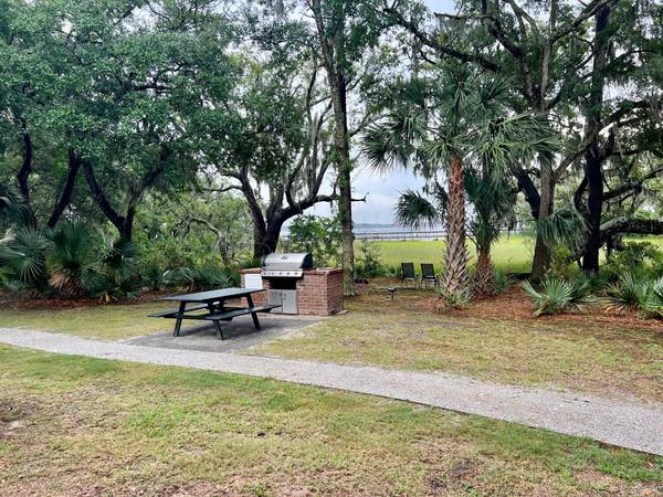 130 River Landing Dr #4202, Daniel Island, SC 29492