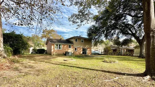 Ladson, SC 29456,102 Van Buren Ave