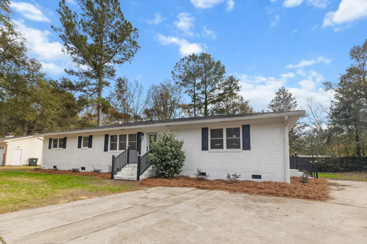 Summerville, SC 29485,106 Elm Cir