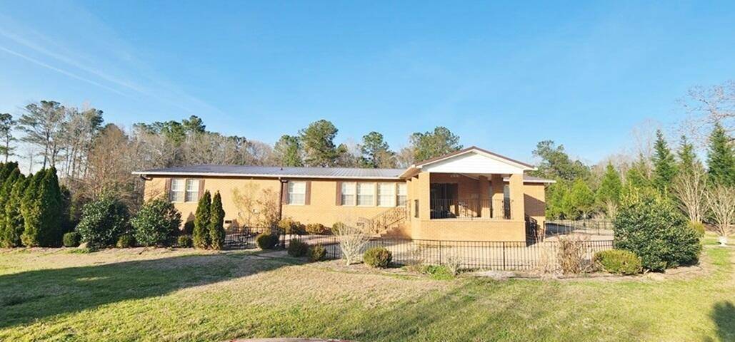 Saint Stephen, SC 29479,3112 Santee River Rd