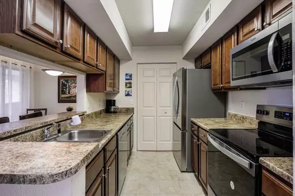 Mount Pleasant, SC 29464,1481 Center St St #2004