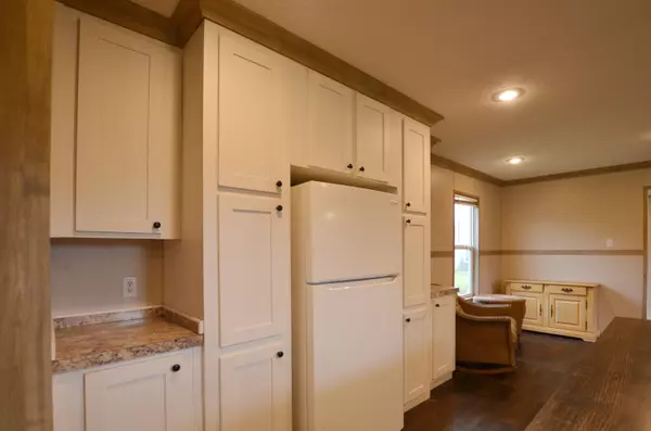 Mcclellanville, SC 29458,1675 River Rd