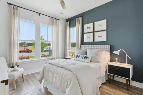 Summerville, SC 29486,202 Denham St