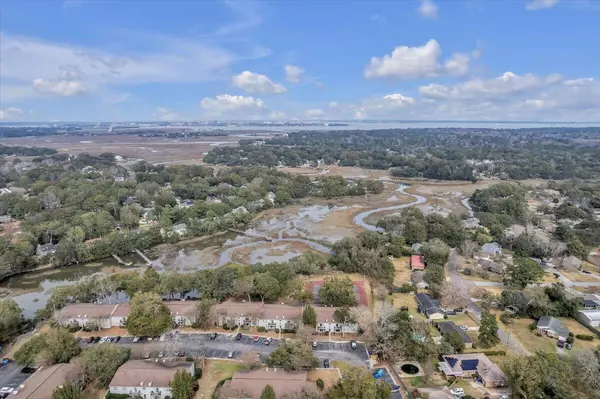 1402 Camp Rd #3a, Charleston, SC 29412