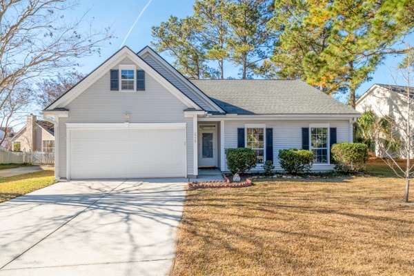 2775 Palmetto Hall Blvd, Mount Pleasant, SC 29466