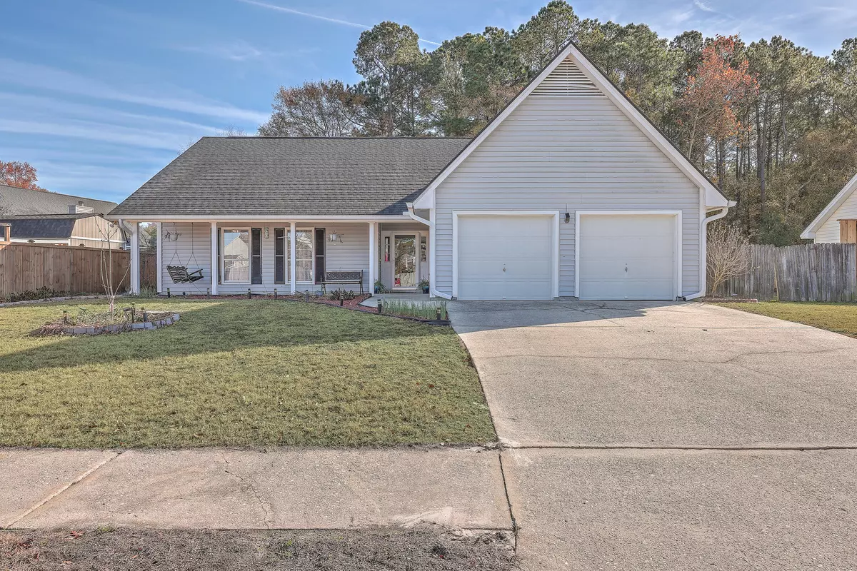 Summerville, SC 29483,408 Trailway Dr