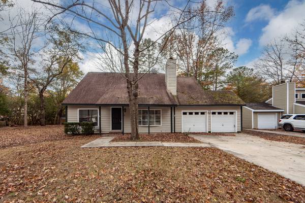 135 Bridgecreek Dr, Goose Creek, SC 29445