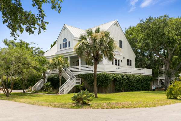 Isle Of Palms, SC 29451,1 Live Oak Dr