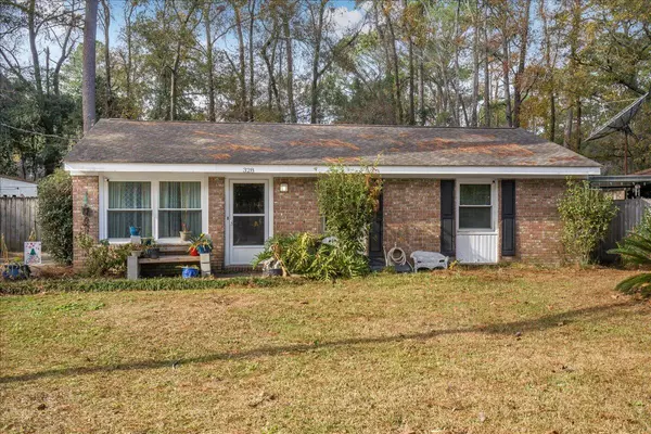 328 Sprucewood Dr,  Summerville,  SC 29485
