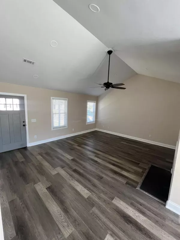 North Charleston, SC 29406,2925 Salamander Creek Ln