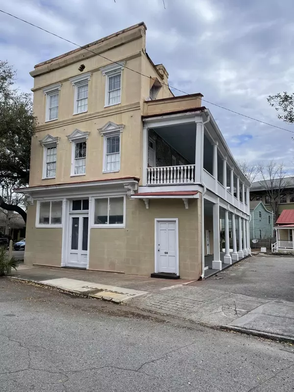 126 Alexander St #A, Charleston, SC 29403