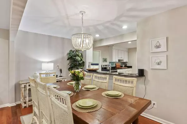 Isle Of Palms, SC 29451,3 20th Ave