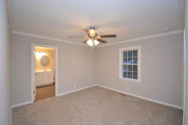 Andrews, SC 29510,203 W Juniper St