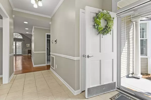 North Charleston, SC 29406,9049 Delancey Cir