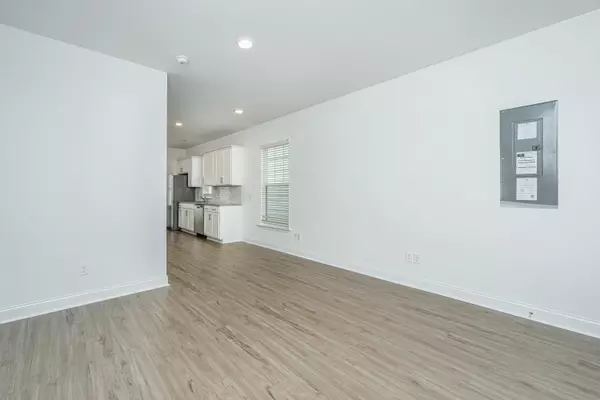 Hanahan, SC 29410,7104 Channel Park Dr