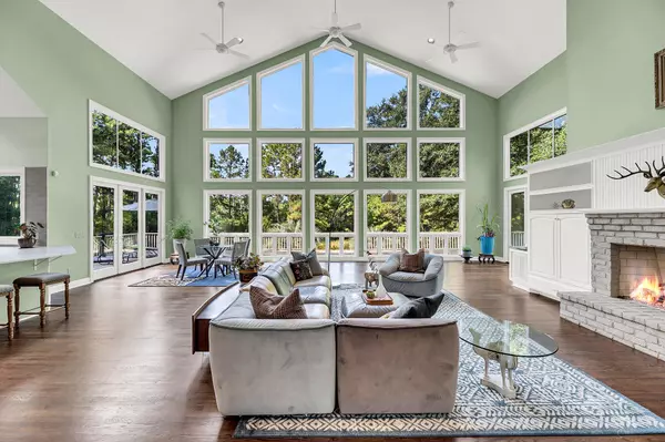 Johns Island, SC 29455,3329 River Landing Rd