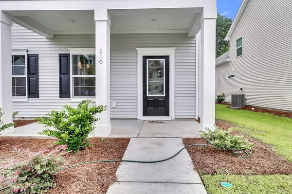 Summerville, SC 29483,302 O'Malley Dr