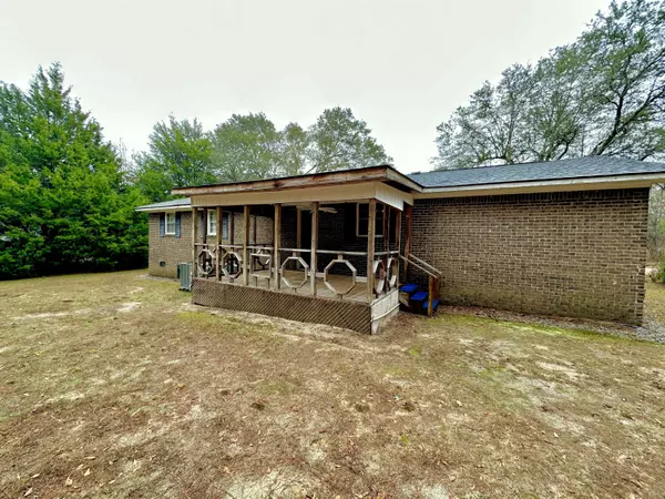 Eutawville, SC 29048,135 Golden Ave