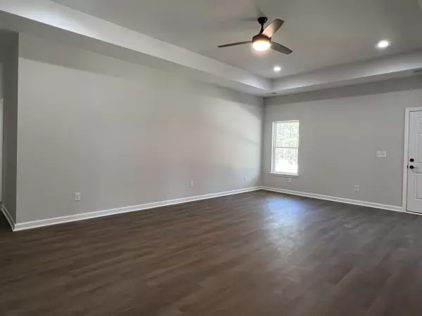 Mcclellanville, SC 29458,1081 Irving Manigault Rd