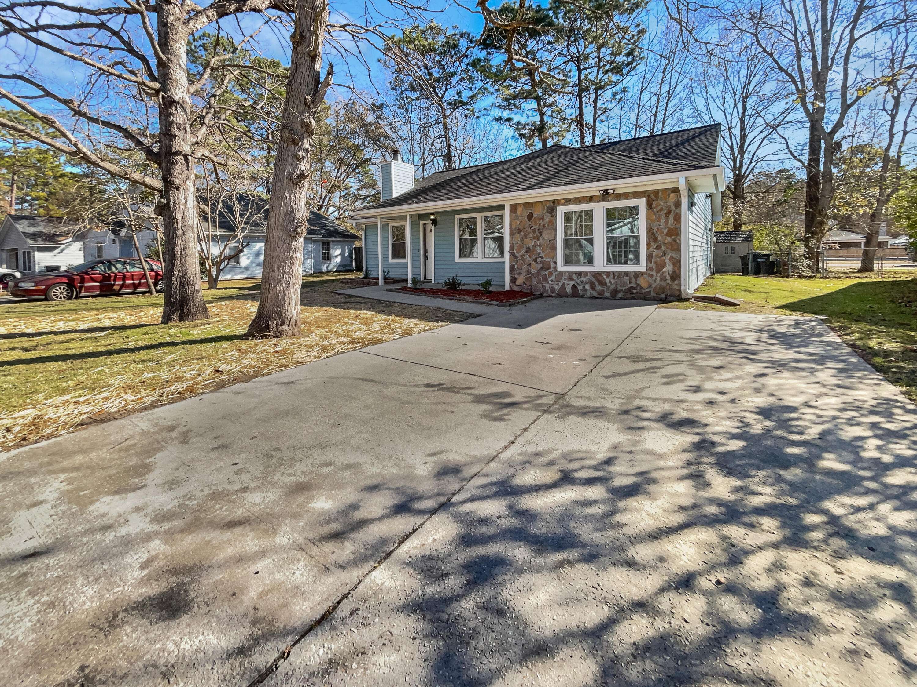 110 Manchester Rd, Summerville, SC 29486