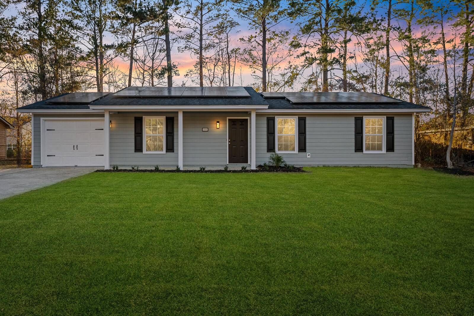 444 Longleaf Dr, Summerville, SC 29483