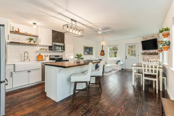 Folly Beach, SC 29439,79 Sandbar Ln