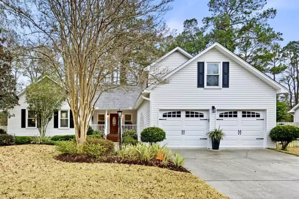 196 Dundee St, Summerville, SC 29483