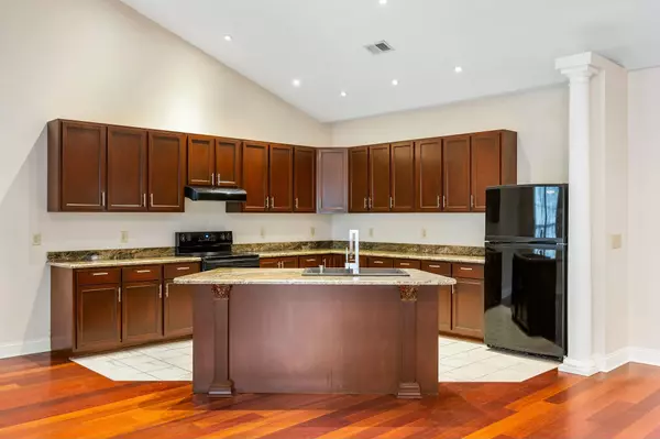 Meggett, SC 29449,4712 Westervelt Rd
