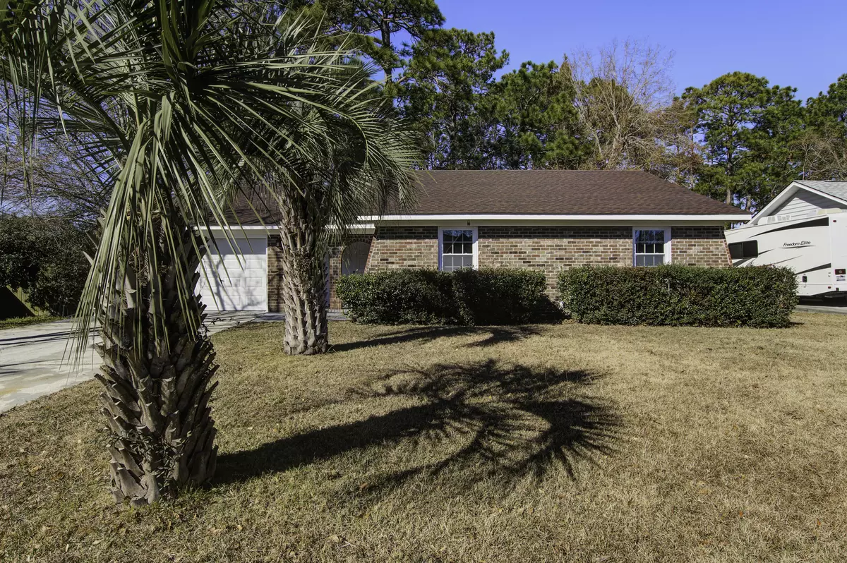 Summerville, SC 29486,103 Pickett Ct