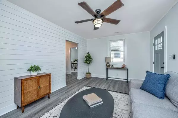 Hanahan, SC 29410,1210 Pepper St
