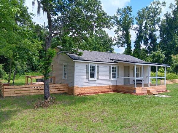 159 Hayes Ln, Williams, SC 29493