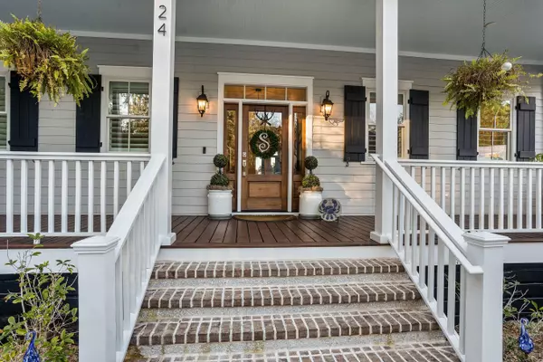 Beaufort, SC 29907,24 E River Dr