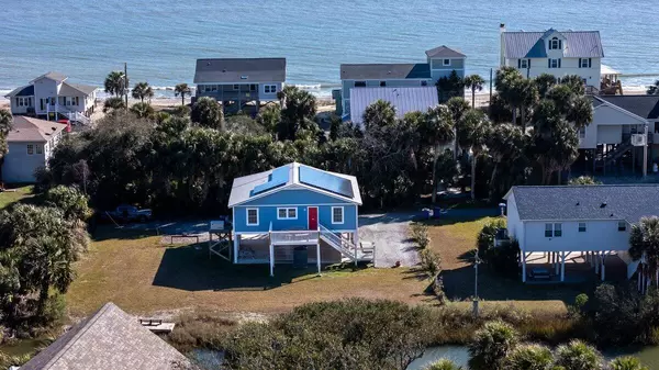 Edisto Island, SC 29438,206 Harrelson St