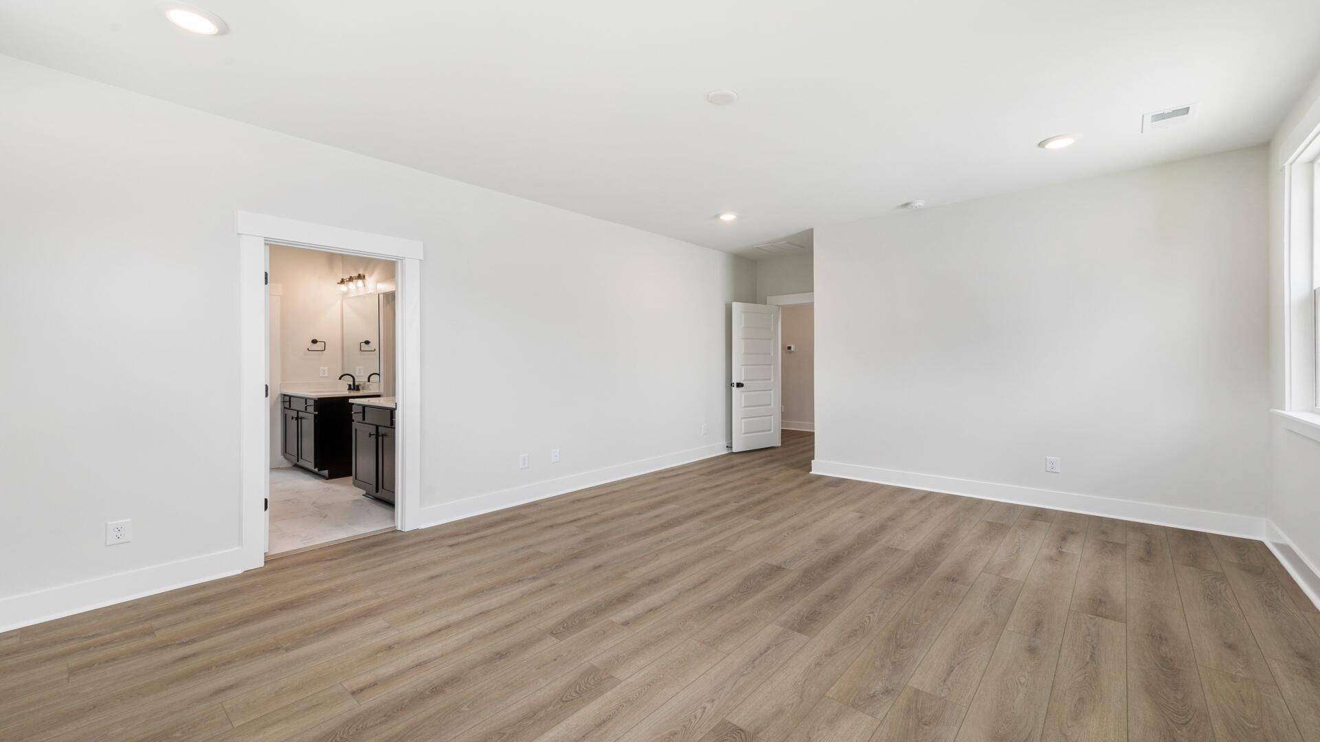 Summerville, SC 29486,318 Trailmore Ln