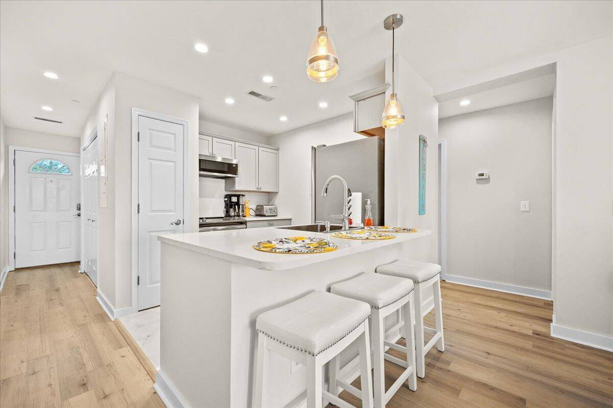 Charleston, SC 29412,2262 Folly Rd #2-K