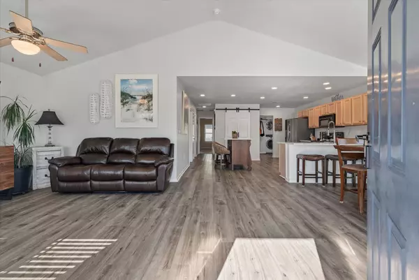 Charleston, SC 29492,1290 Palm Cove Dr