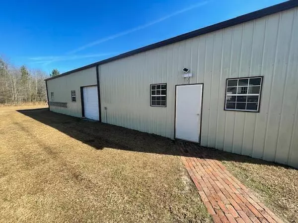 Summerton, SC 29148,2922 House Road Rd