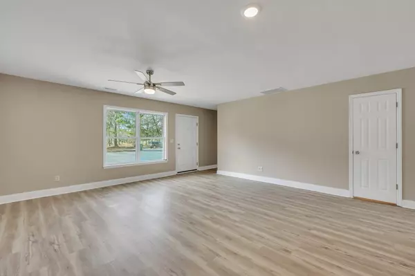 Summerville, SC 29485,519 Travelers Blvd