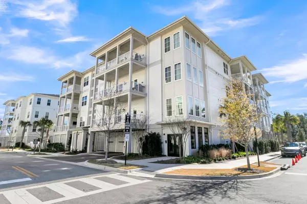 Charleston, SC 29492,320 Longshore Street St #1044