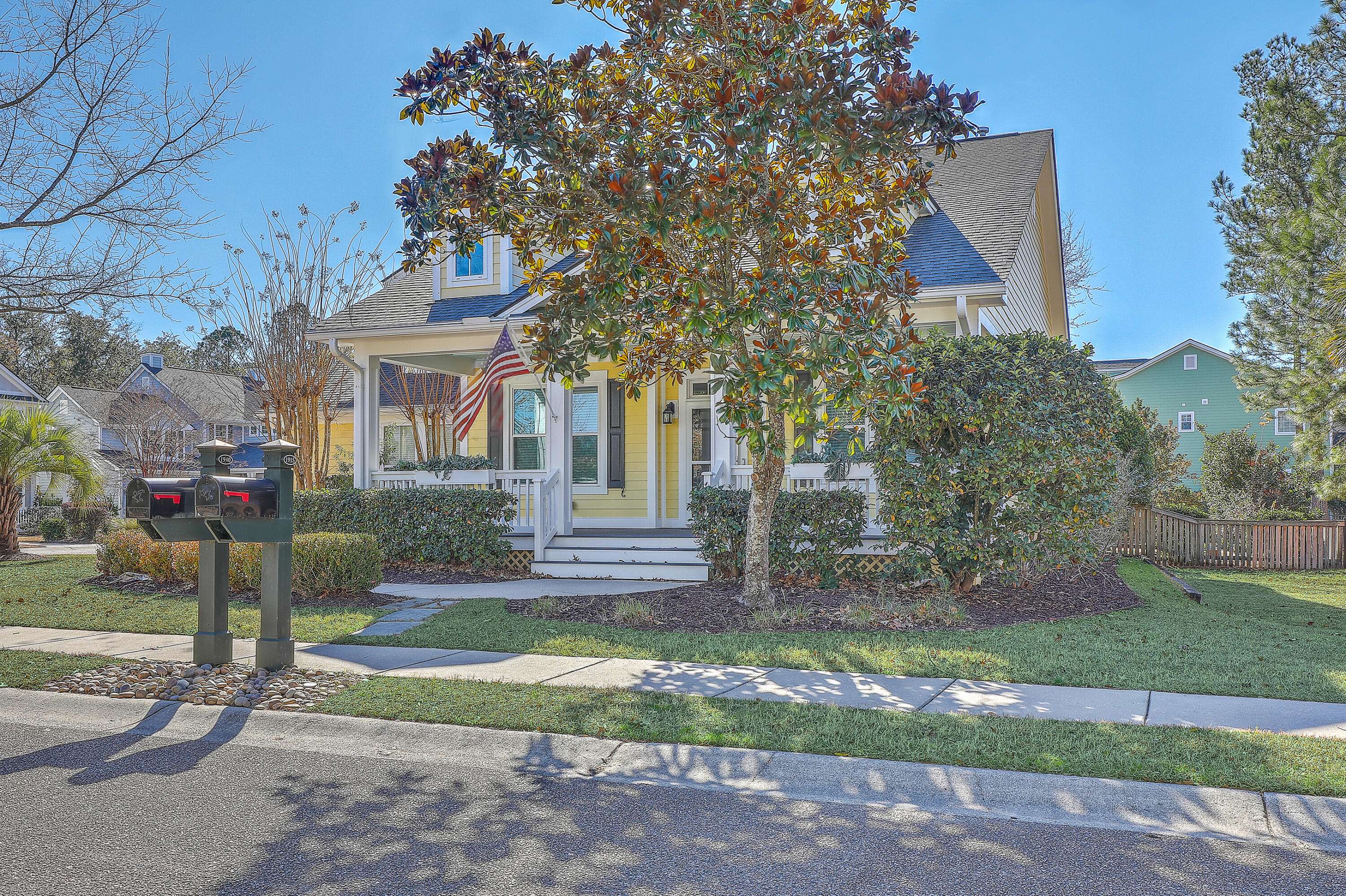 Mount Pleasant, SC 29466,1915 Hall Point Rd