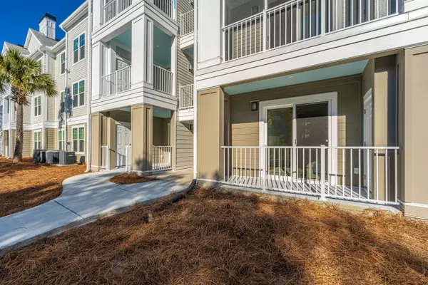 Charleston, SC 29492,130 River Landing Dr #7106