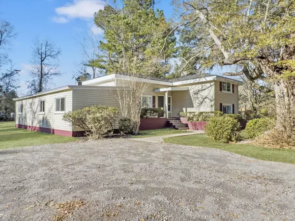 Walterboro, SC 29488,138 Green Pond Hwy