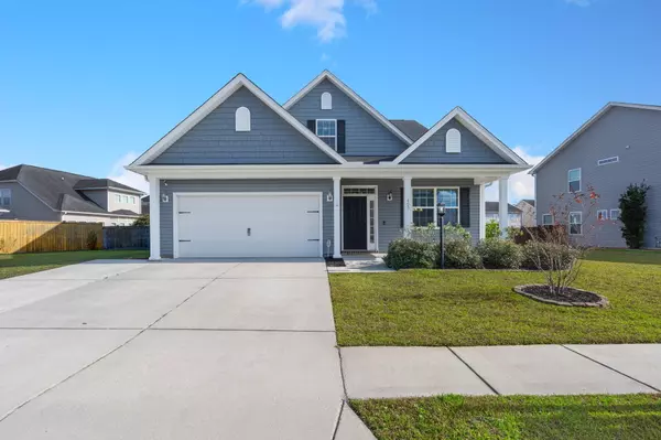 403 Topcrest Ln, Moncks Corner, SC 29461