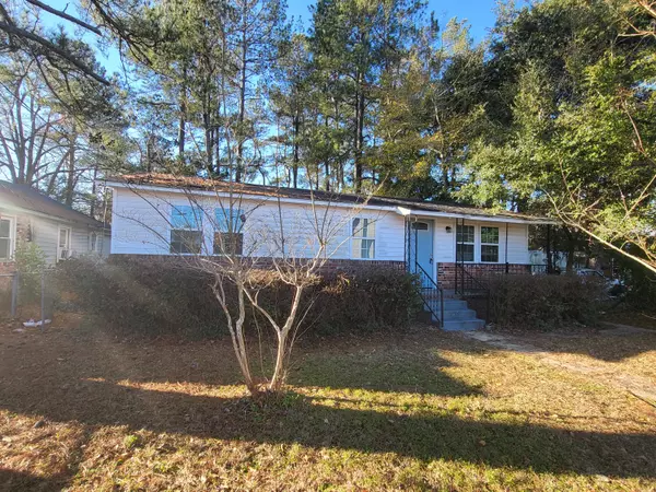 Kingstree, SC 29556,706 St John St
