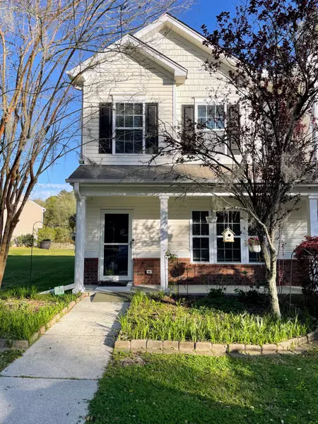 406 Chinquapin Dr, Summerville, SC 29485